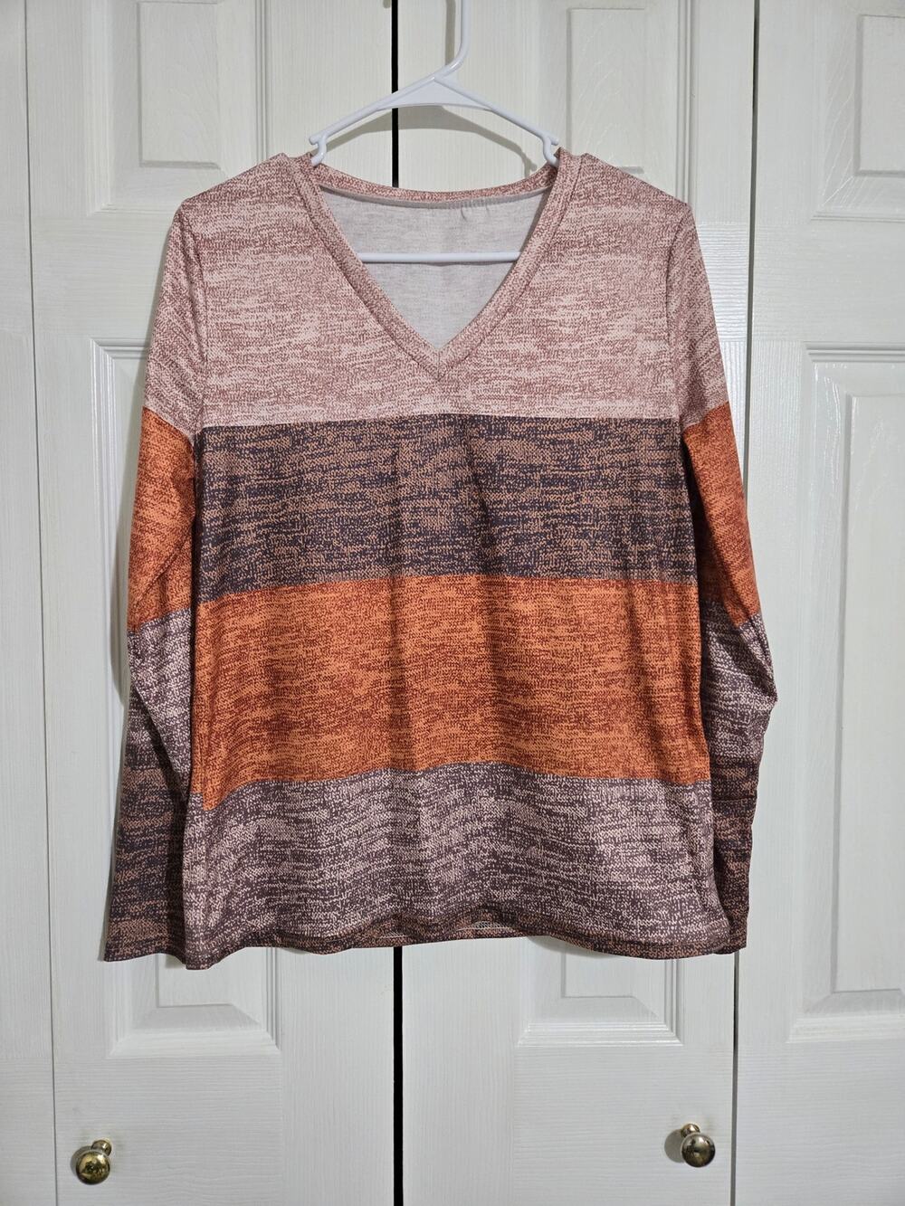 Unknown brand medium women's striped long sleeve vneck